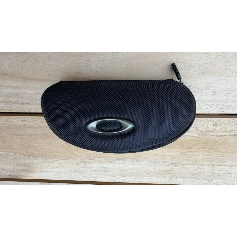 Oakley Sunglasses Hard Case Zip Eyeglasses Clam Shell